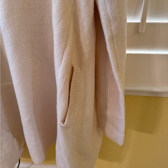 New with tags. VICI Fireside long cardigan in oatmeal - Picture 8 of 10